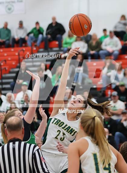 Thumbnail 1 in North Central vs Wood Memorial (IHSAA 1A Semi State Semi Final) photogallery.