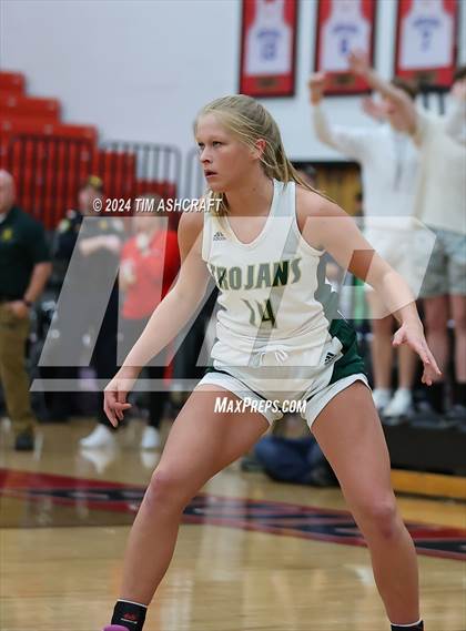 Thumbnail 3 in North Central vs Wood Memorial (IHSAA 1A Semi State Semi Final) photogallery.