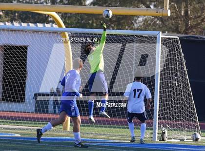 Thumbnail 3 in Eastlake vs. Scripps Ranch (26th Annual San Diego Holiday Classic) photogallery.