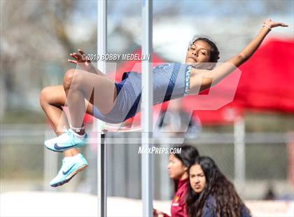 Thumbnail 1 in Clovis East Carnival photogallery.