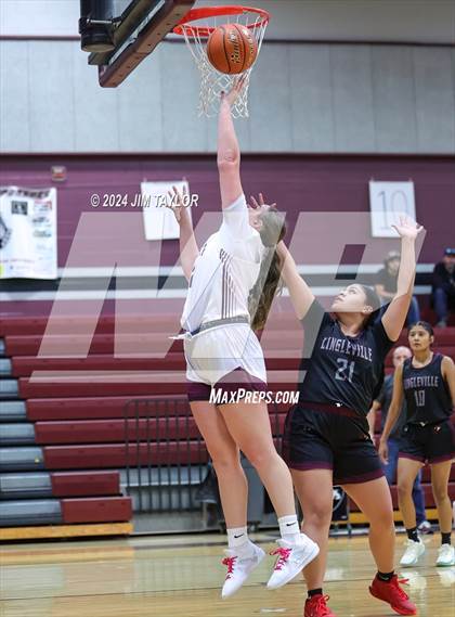Thumbnail 1 in Lingleville @ Millsap photogallery.
