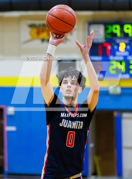 Thumbnail 2 in Juanita @ Hazen photogallery.