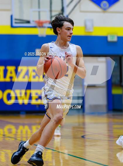 Thumbnail 1 in Juanita @ Hazen photogallery.