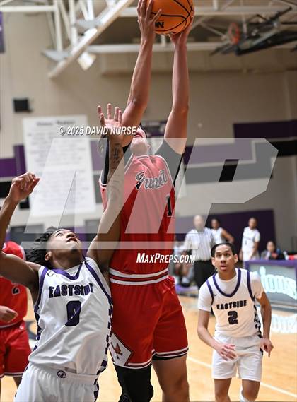 Thumbnail 1 in Rosamond @ Eastside photogallery.