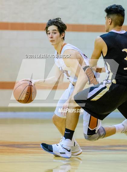 Thumbnail 2 in Seguin vs Madison JV photogallery.