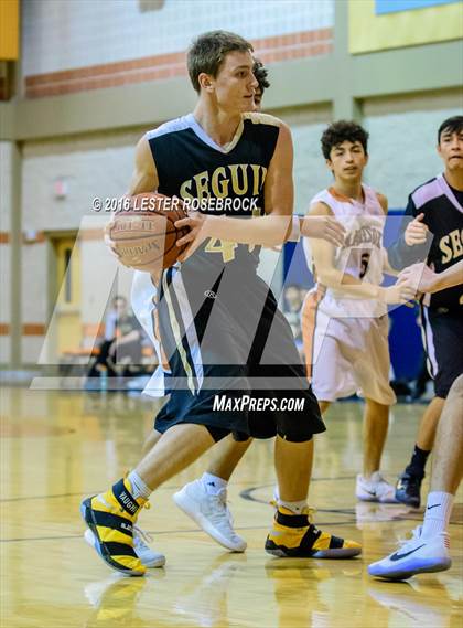 Thumbnail 1 in Seguin vs Madison JV photogallery.