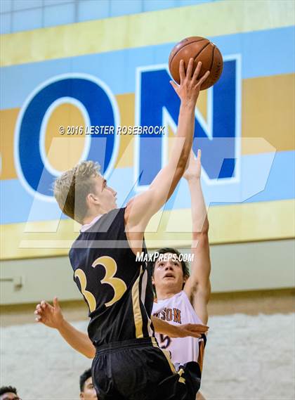 Thumbnail 3 in Seguin vs Madison JV photogallery.