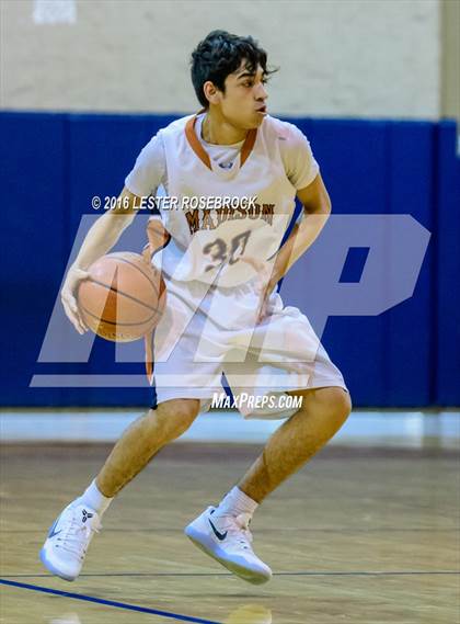 Thumbnail 3 in Seguin vs Madison JV photogallery.