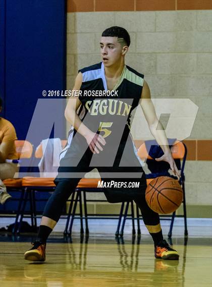 Thumbnail 2 in Seguin vs Madison JV photogallery.