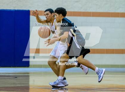 Thumbnail 3 in Seguin vs Madison JV photogallery.