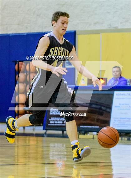 Thumbnail 2 in Seguin vs Madison JV photogallery.