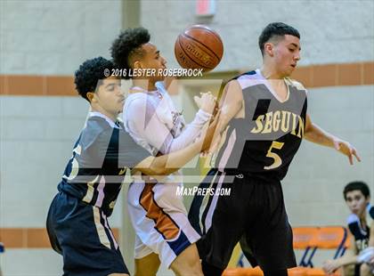 Thumbnail 2 in Seguin vs Madison JV photogallery.