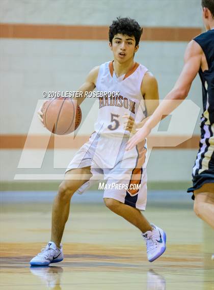 Thumbnail 2 in Seguin vs Madison JV photogallery.