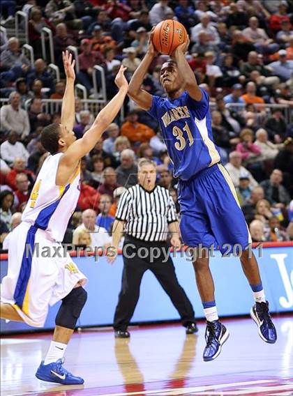Thumbnail 1 in Simeon vs. Warren (IHSA Class 4A Final) photogallery.
