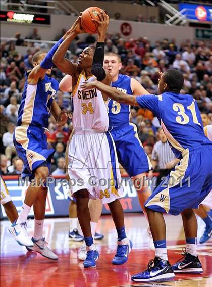 Thumbnail 3 in Simeon vs. Warren (IHSA Class 4A Final) photogallery.