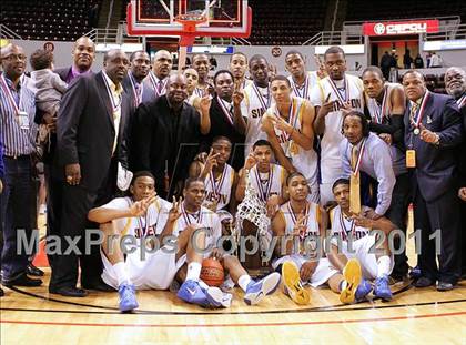 Thumbnail 3 in Simeon vs. Warren (IHSA Class 4A Final) photogallery.