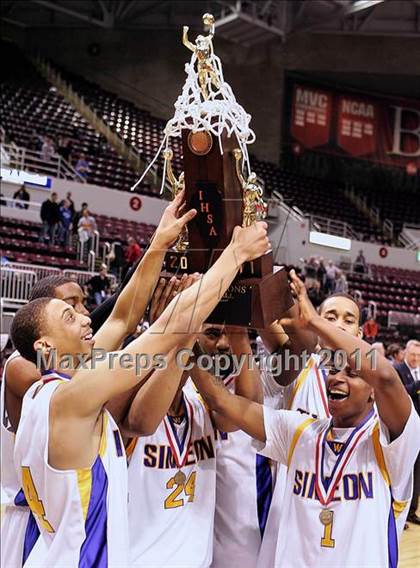 Thumbnail 1 in Simeon vs. Warren (IHSA Class 4A Final) photogallery.