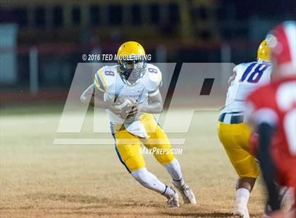 Thumbnail 2 in Dumas vs. Dardanelle (AHSAA 4A 2nd round) photogallery.