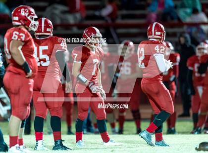 Thumbnail 2 in Dumas vs. Dardanelle (AHSAA 4A 2nd round) photogallery.