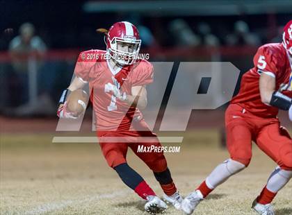 Thumbnail 3 in Dumas vs. Dardanelle (AHSAA 4A 2nd round) photogallery.