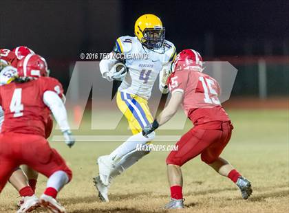 Thumbnail 1 in Dumas vs. Dardanelle (AHSAA 4A 2nd round) photogallery.