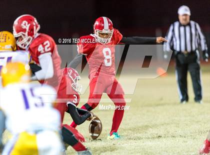 Thumbnail 3 in Dumas vs. Dardanelle (AHSAA 4A 2nd round) photogallery.