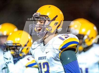 Thumbnail 3 in Dumas vs. Dardanelle (AHSAA 4A 2nd round) photogallery.