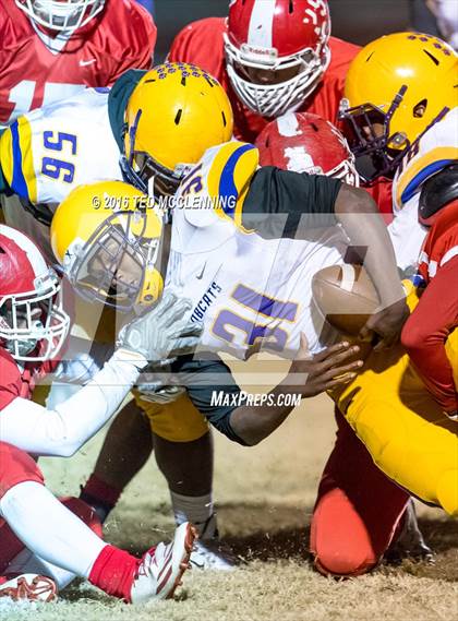 Thumbnail 2 in Dumas vs. Dardanelle (AHSAA 4A 2nd round) photogallery.