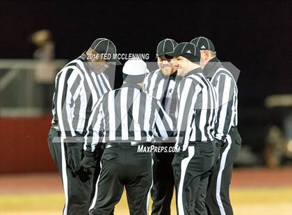 Thumbnail 3 in Dumas vs. Dardanelle (AHSAA 4A 2nd round) photogallery.