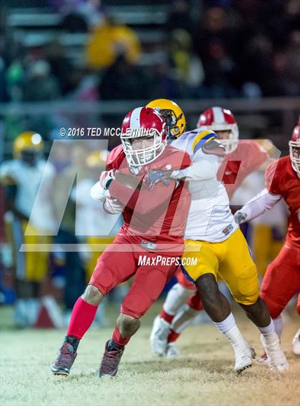 Thumbnail 3 in Dumas vs. Dardanelle (AHSAA 4A 2nd round) photogallery.