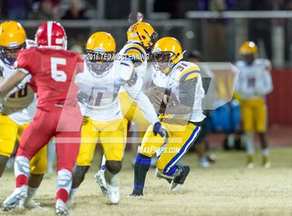 Thumbnail 3 in Dumas vs. Dardanelle (AHSAA 4A 2nd round) photogallery.