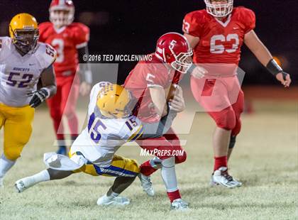 Thumbnail 2 in Dumas vs. Dardanelle (AHSAA 4A 2nd round) photogallery.