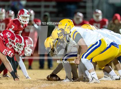 Thumbnail 2 in Dumas vs. Dardanelle (AHSAA 4A 2nd round) photogallery.