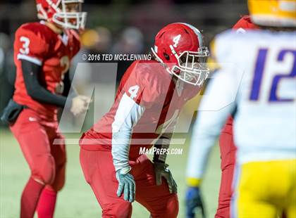 Thumbnail 2 in Dumas vs. Dardanelle (AHSAA 4A 2nd round) photogallery.