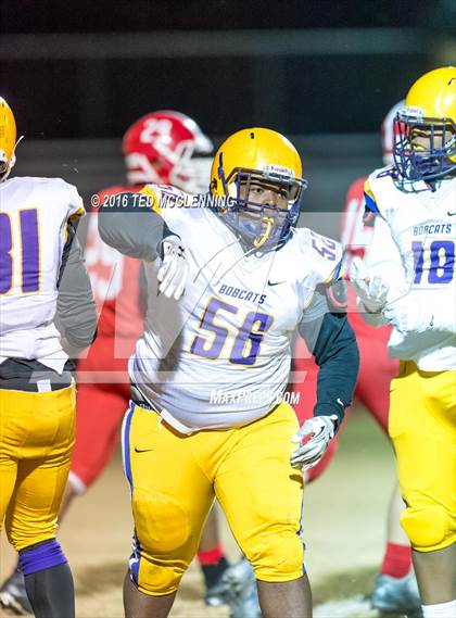 Thumbnail 2 in Dumas vs. Dardanelle (AHSAA 4A 2nd round) photogallery.
