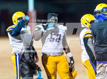 Thumbnail 3 in Dumas vs. Dardanelle (AHSAA 4A 2nd round) photogallery.