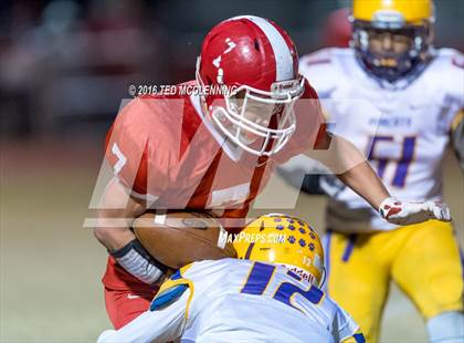 Thumbnail 2 in Dumas vs. Dardanelle (AHSAA 4A 2nd round) photogallery.
