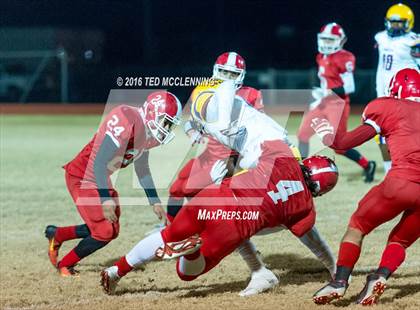 Thumbnail 3 in Dumas vs. Dardanelle (AHSAA 4A 2nd round) photogallery.