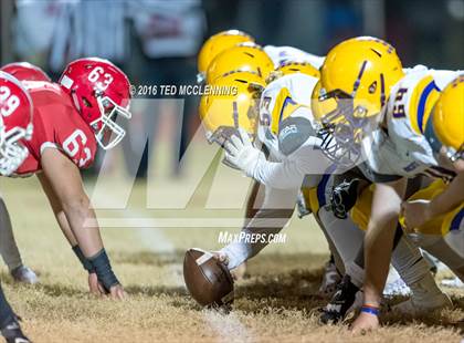 Thumbnail 1 in Dumas vs. Dardanelle (AHSAA 4A 2nd round) photogallery.