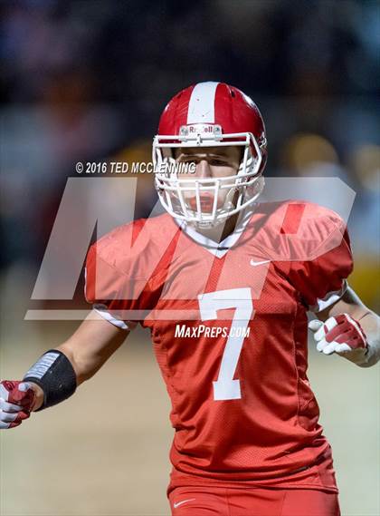 Thumbnail 2 in Dumas vs. Dardanelle (AHSAA 4A 2nd round) photogallery.