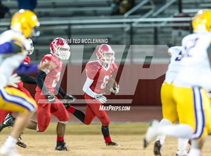 Thumbnail 1 in Dumas vs. Dardanelle (AHSAA 4A 2nd round) photogallery.
