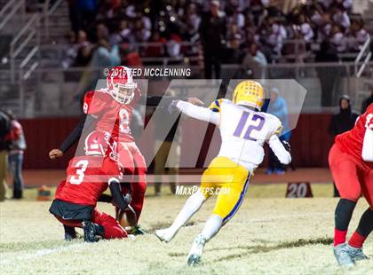Thumbnail 1 in Dumas vs. Dardanelle (AHSAA 4A 2nd round) photogallery.