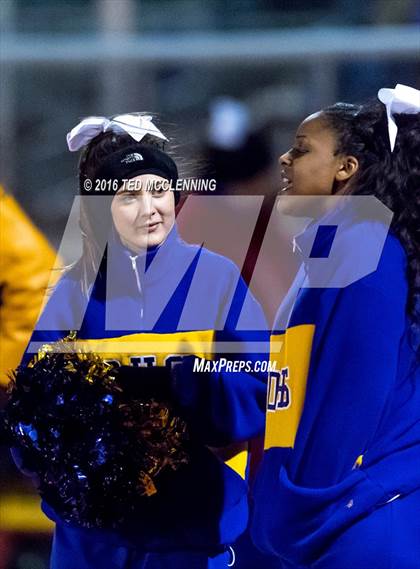 Thumbnail 2 in Dumas vs. Dardanelle (AHSAA 4A 2nd round) photogallery.