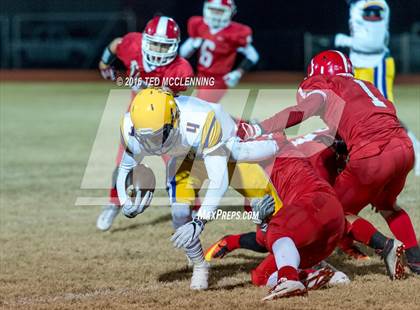 Thumbnail 2 in Dumas vs. Dardanelle (AHSAA 4A 2nd round) photogallery.