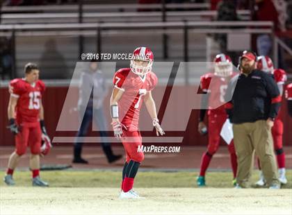 Thumbnail 3 in Dumas vs. Dardanelle (AHSAA 4A 2nd round) photogallery.