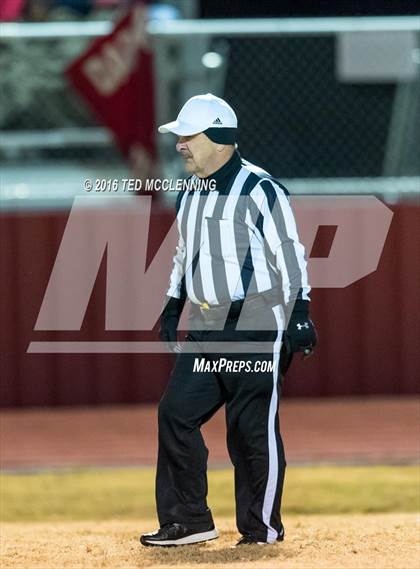Thumbnail 1 in Dumas vs. Dardanelle (AHSAA 4A 2nd round) photogallery.