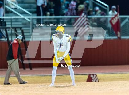 Thumbnail 3 in Dumas vs. Dardanelle (AHSAA 4A 2nd round) photogallery.