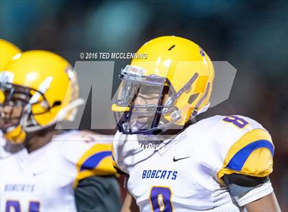 Thumbnail 1 in Dumas vs. Dardanelle (AHSAA 4A 2nd round) photogallery.
