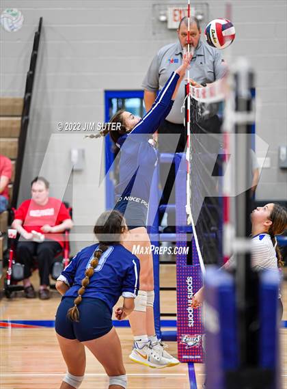 Thumbnail 3 in Brazos Christian vs Reicher Catholic photogallery.