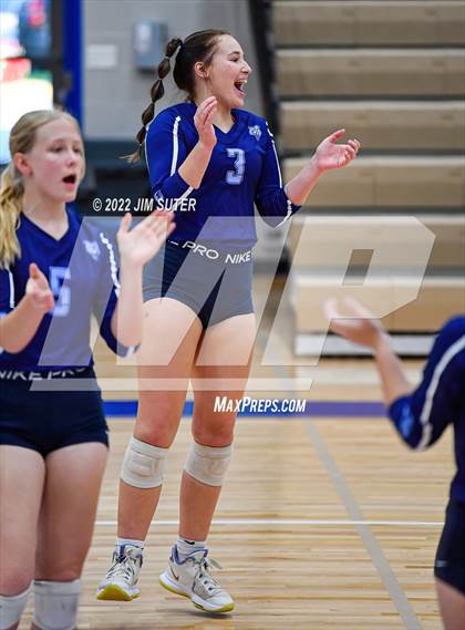 Thumbnail 3 in Brazos Christian vs Reicher Catholic photogallery.